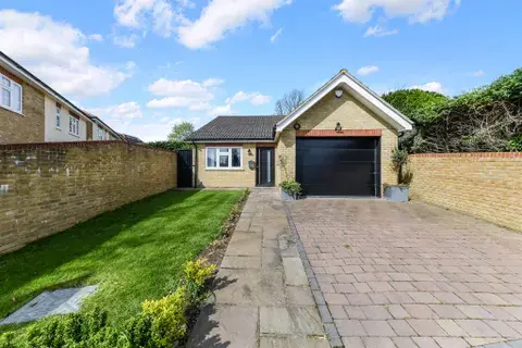 Detached 2 bed bungalow for sale