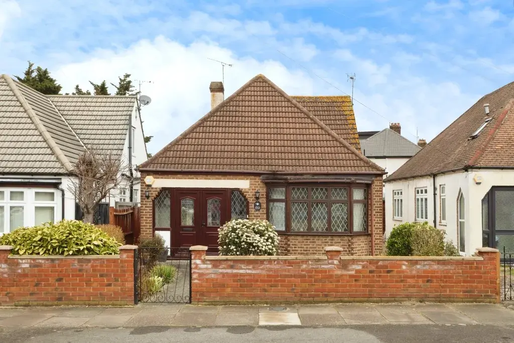 Bungalow 2 bedroom for sale