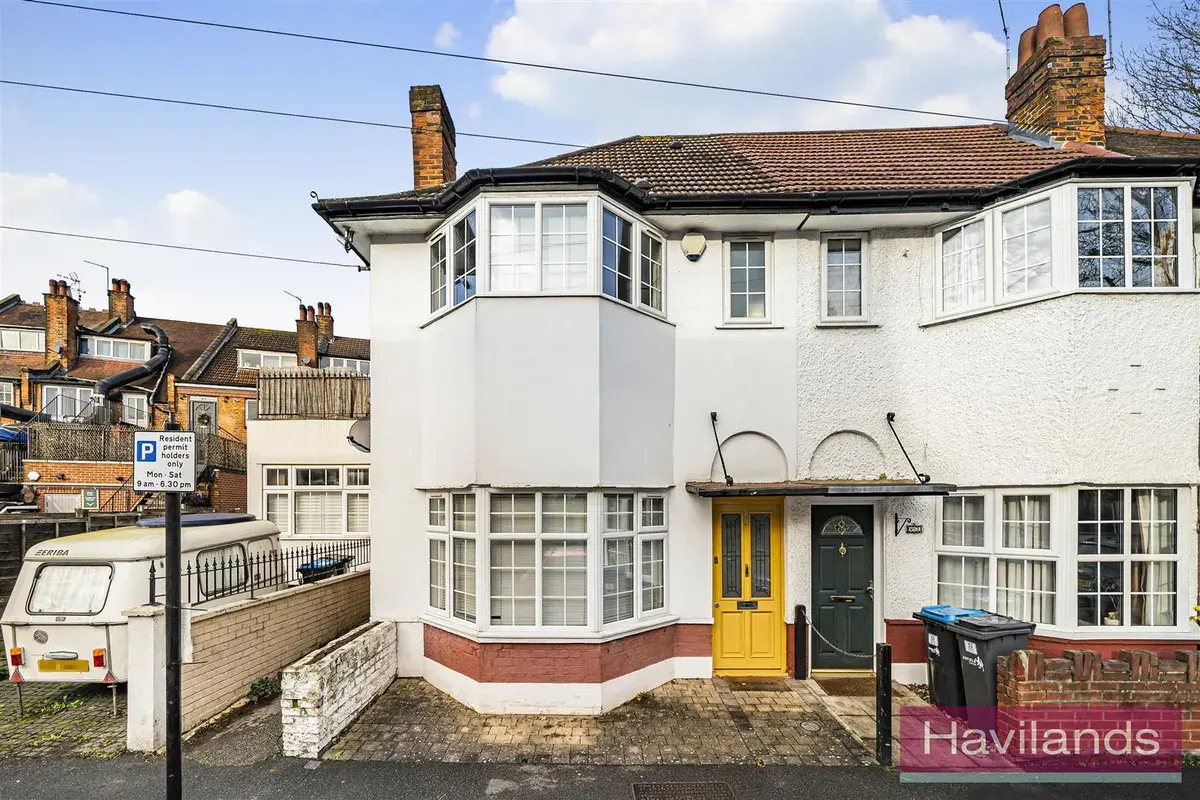 2 bed end terrace house for sale