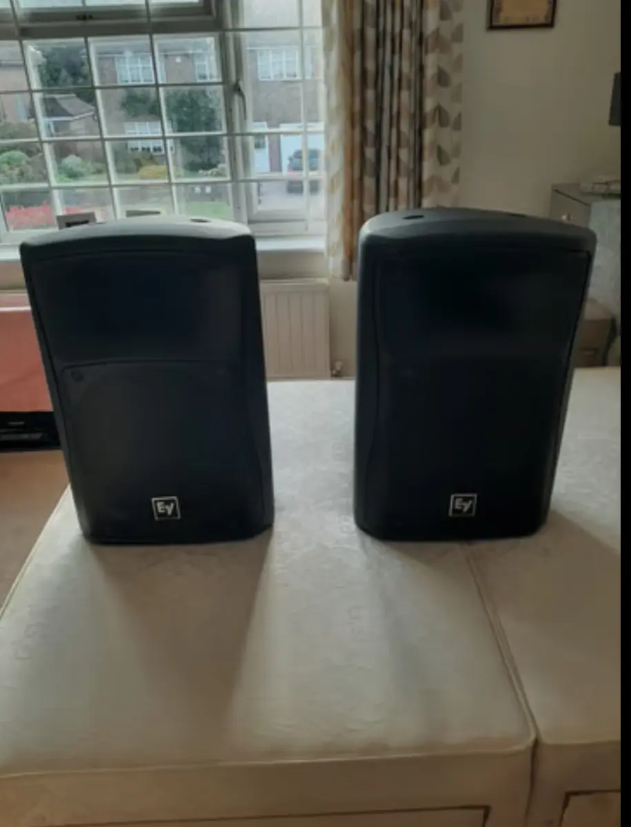 Pair of Electro-Voice Zx4 15-Inch Passive PA Speak