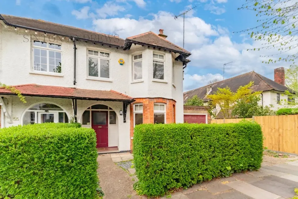 Terraced end house for sale 4 bed