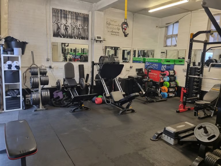 Personal trainer with own private gym